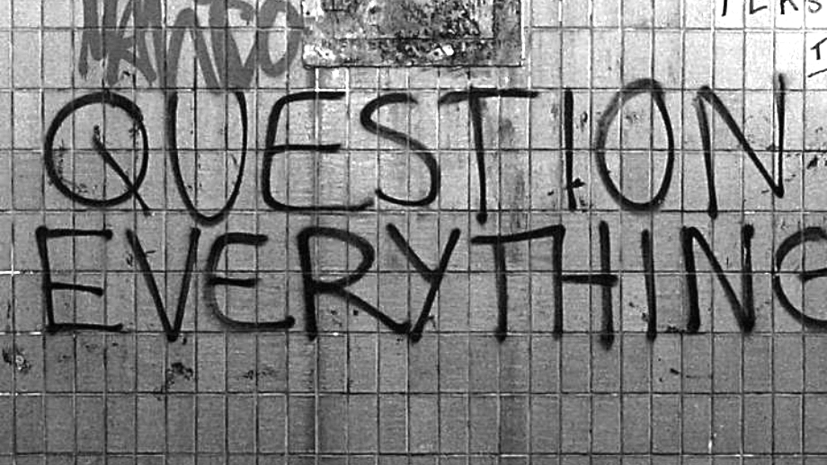 Symbolbild "Question everything"