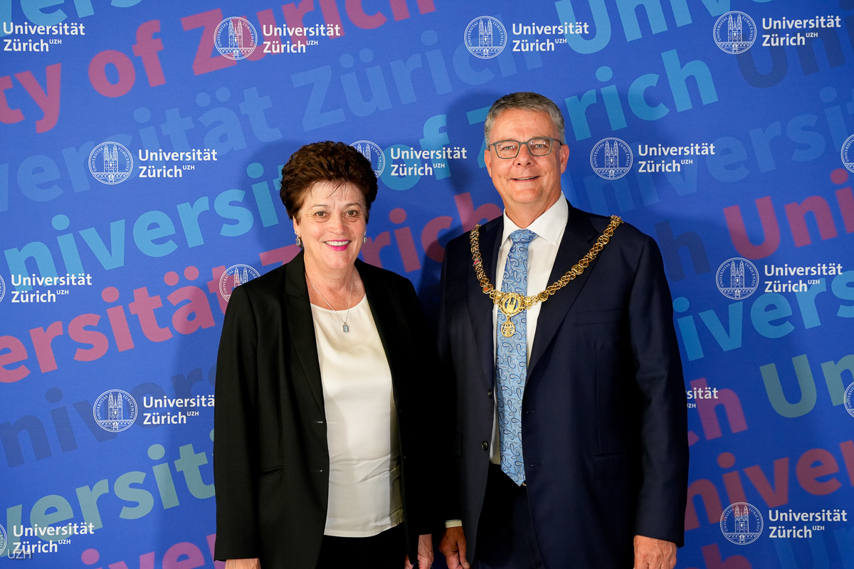 Regierungsrätin Silvia Steiner und Rektor Michael Schaepmann am Dies academicus der UZH 2026 (Bild: UZH Campuskultur)