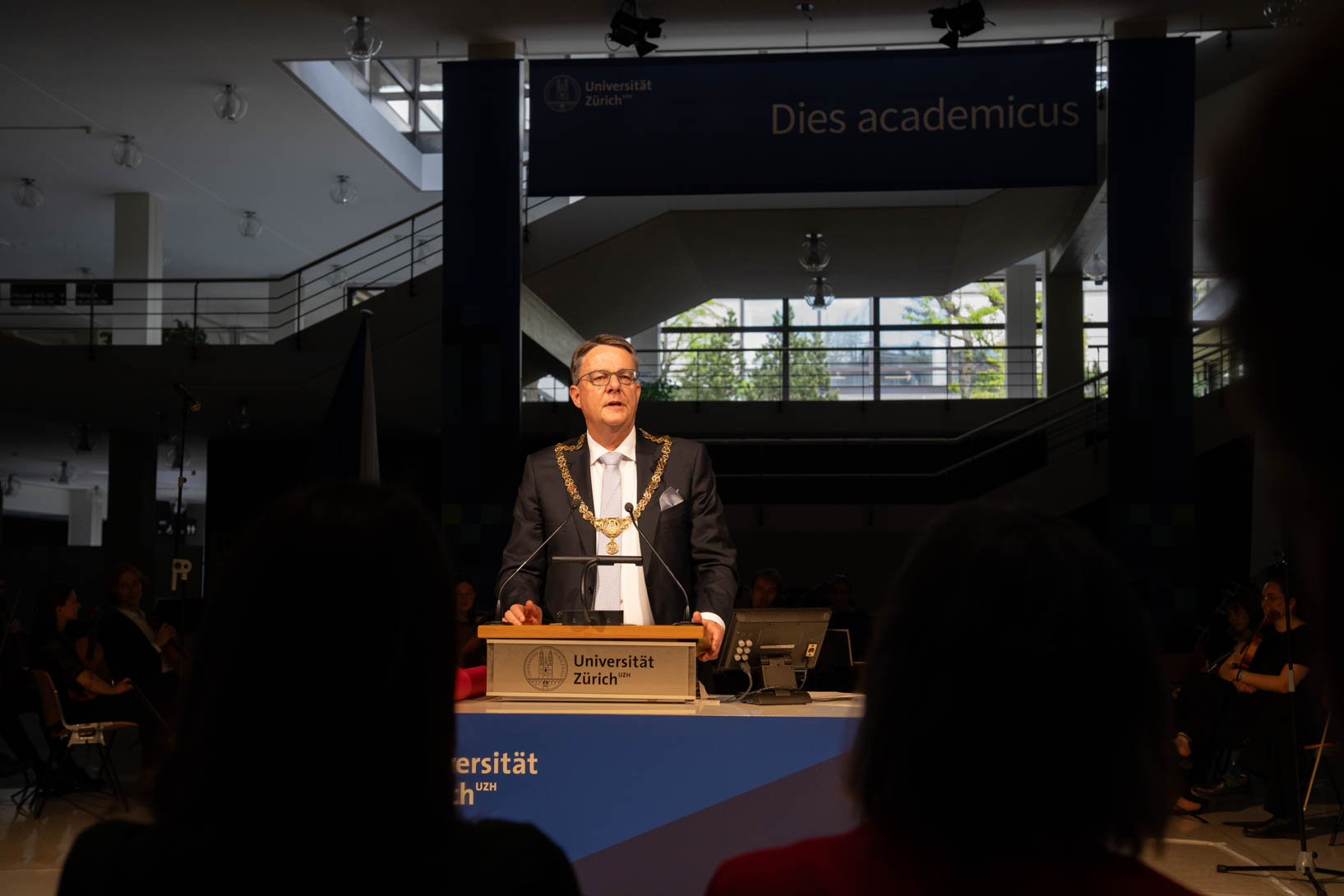 Rektor Michael Schaepman berichtet über Herausforderungen und Ziele der Universität Zürich.