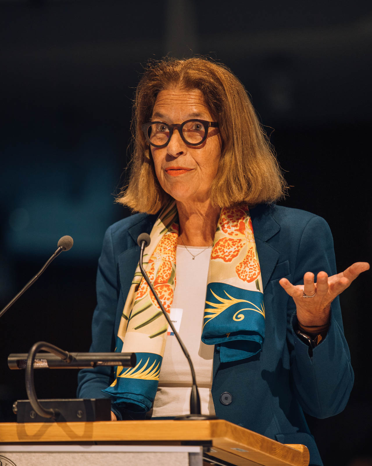 Prof. Dr. Beatrice Beck-Schimmer, Direktorin des UMZH, bei der Verkündung der Auszeichnungen der Walter und Gertrud Siegenthaler Stiftung.