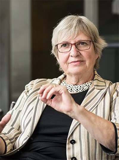 Ingeborg Schwenzer