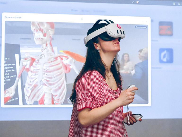 Person mit VR-Kamera