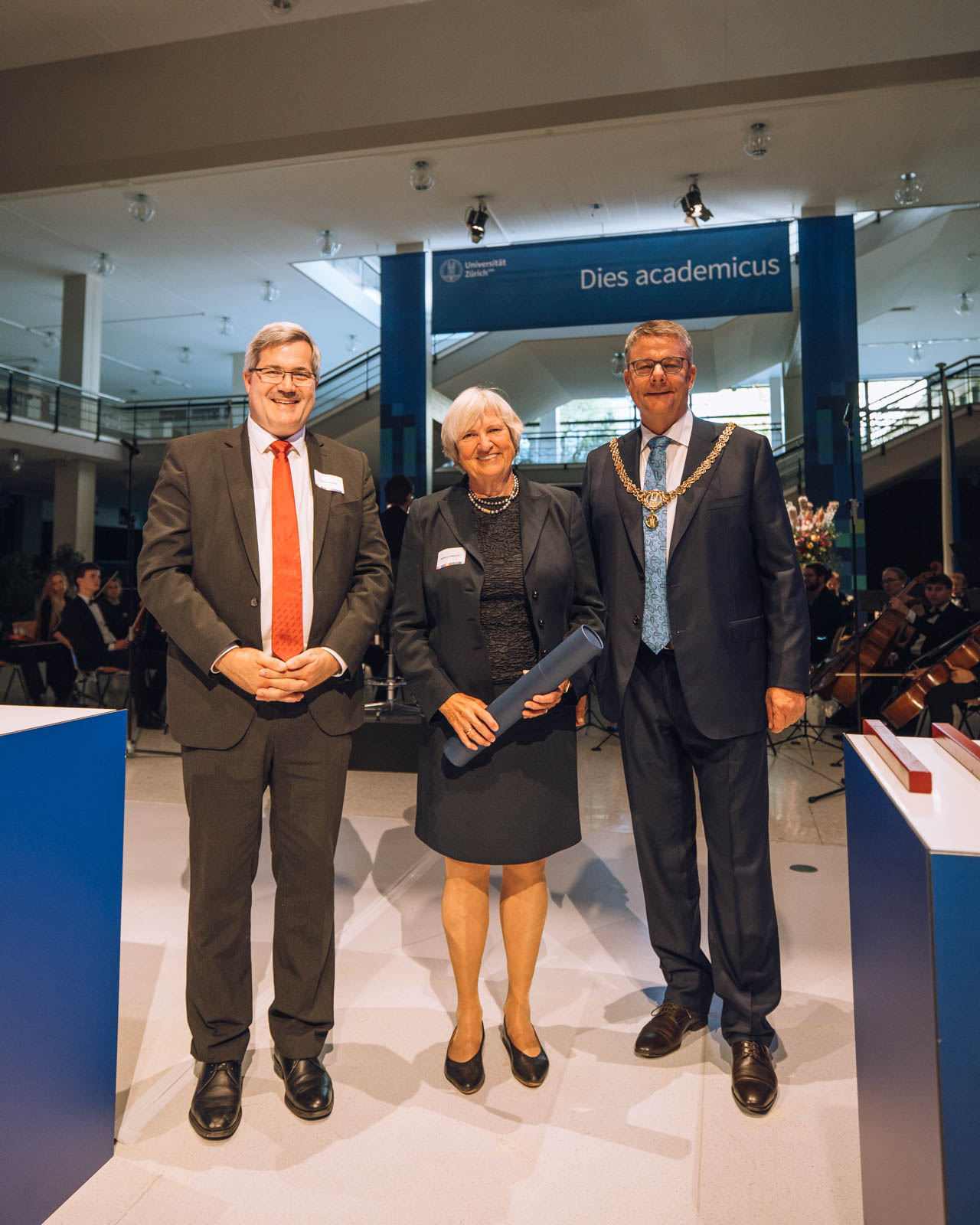 Prof. Dr. Ingeborg Schwenzer wird zur Ehrendoktorin der Rechtswissenschaftlichen Fakultät ernannt.
